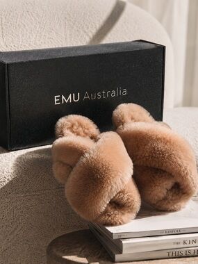 Emu Australia Mayberry Sheepskin Slippers Camel NIB